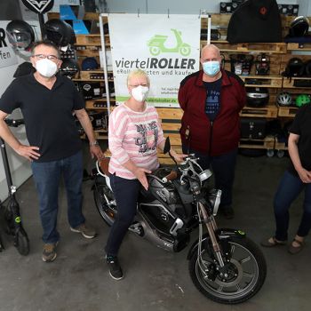 Gewinnübergabe Roller