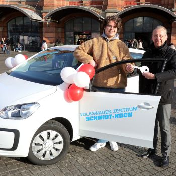 Übergabe des VW Move Up! durch Schmidt+Koch